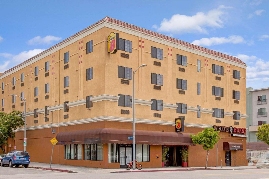 Super 8 by Wyndham Hollywood/LA Area - main image