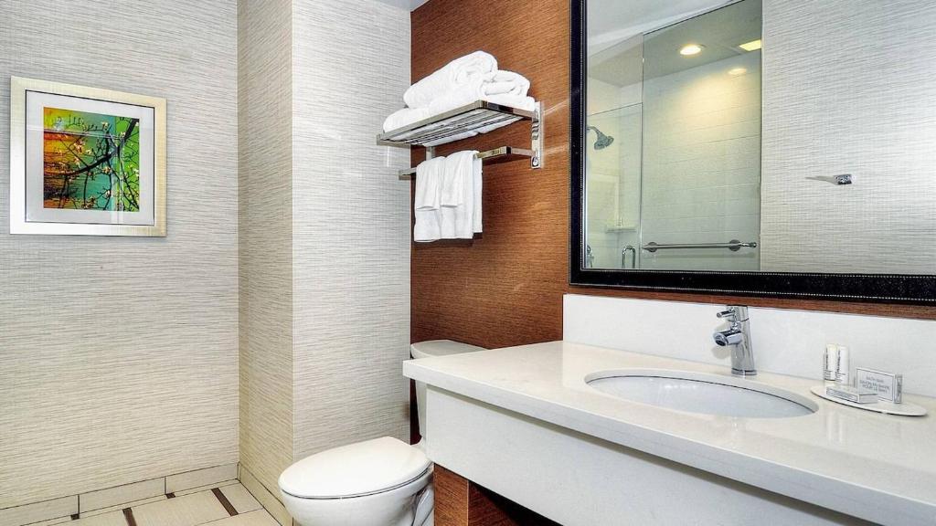 Fairfield Inn & Suites by Marriott Los Angeles Rosemead - image 4