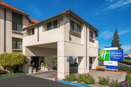 Holiday Inn Express Hotel  Suites Santa Clara   Silicon Valley an IHG Hotel