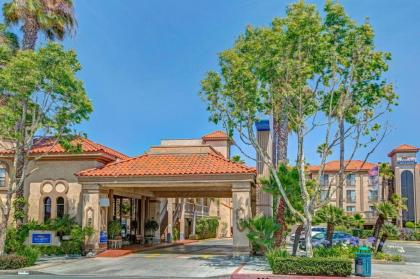 Baymont by Wyndham LAXLawndale California