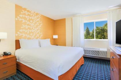 Fairfield Inn and Suites by Marriott San Jose Airport - image 5