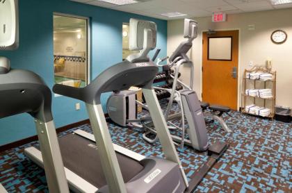 Fairfield Inn and Suites San Bernardino - image 2