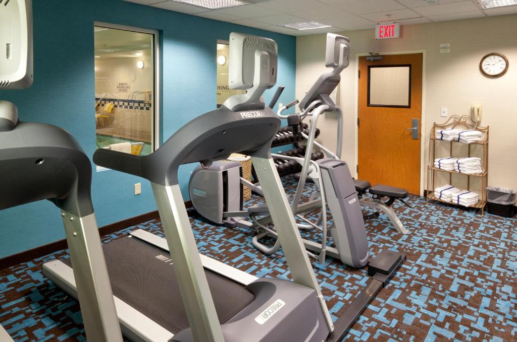 Fairfield Inn and Suites San Bernardino - image 2