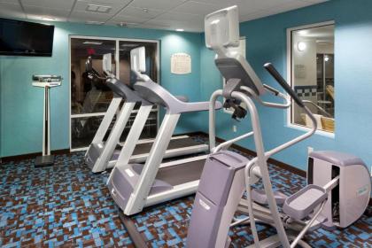 Fairfield Inn and Suites San Bernardino - image 3