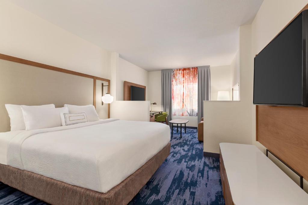 Fairfield Inn by Marriott Tracy - image 5