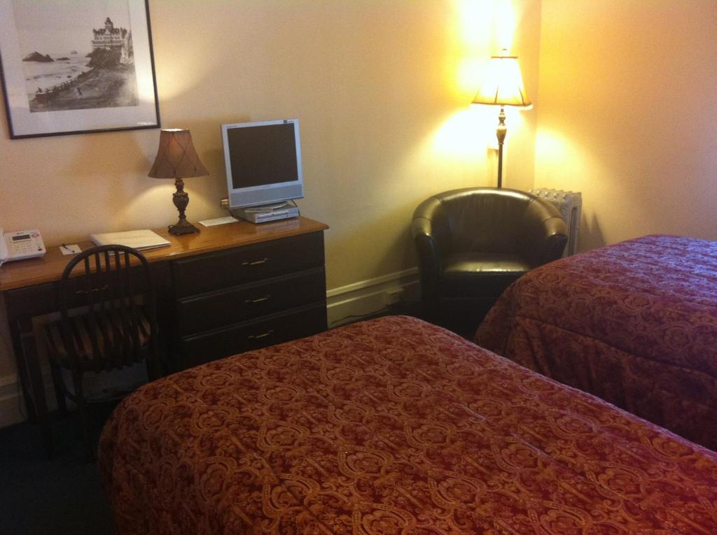 Andrews Hotel - image 3
