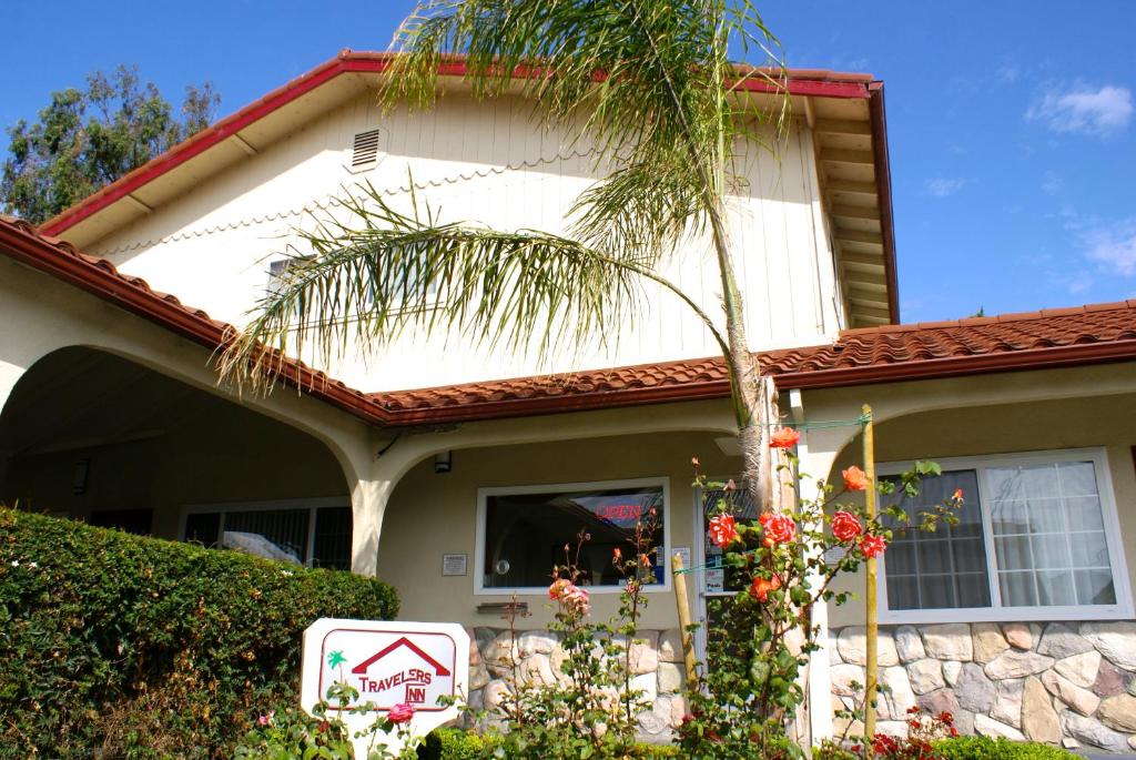 Travelers Inn - main image