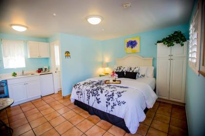 Leucadia Beach Inn - image 4