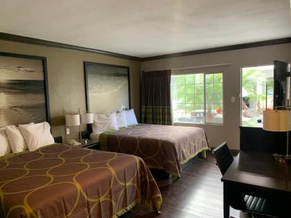 Skyways Hotel - image 4