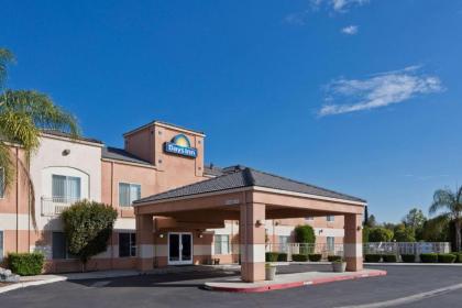 Days Inn by Wyndham Lathrop California