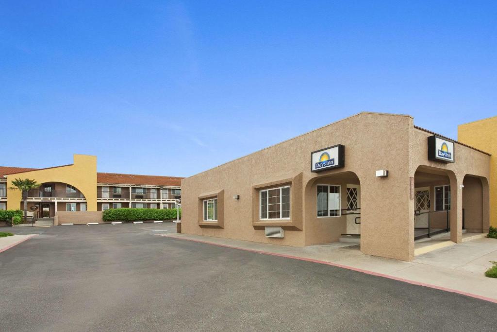Days Inn by Wyndham San Simeon - main image