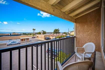 Days Inn by Wyndham San Simeon - image 4
