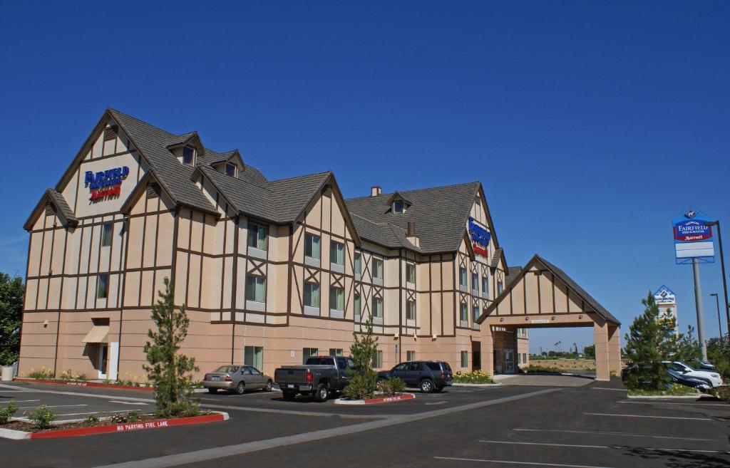 Fairfield Inn & Suites by Marriott Selma Kingsburg - main image