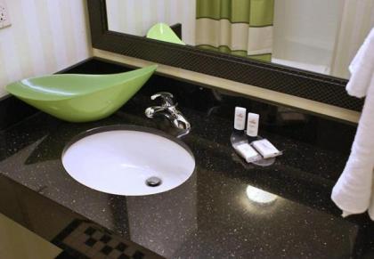 Fairfield Inn & Suites by Marriott Selma Kingsburg - image 3
