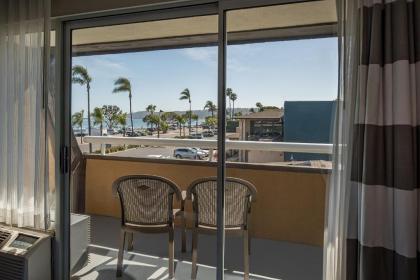 Bay Club Hotel and Marina - image 5