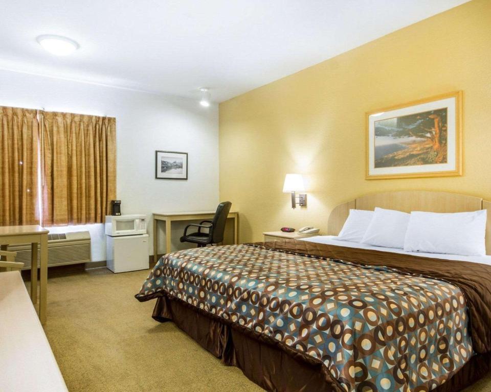 Rodeway Inn Watsonville - image 3