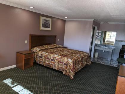 Passport Inn - image 4