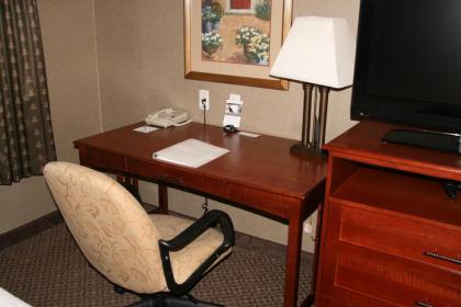 Hampton Inn & Suites Agoura Hills - image 4