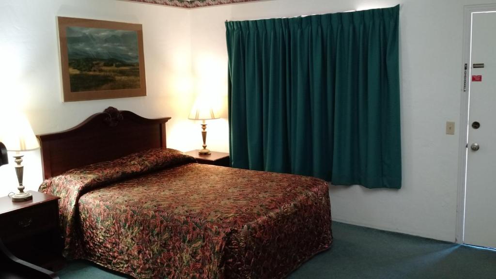 El Rancho Motel - image 5