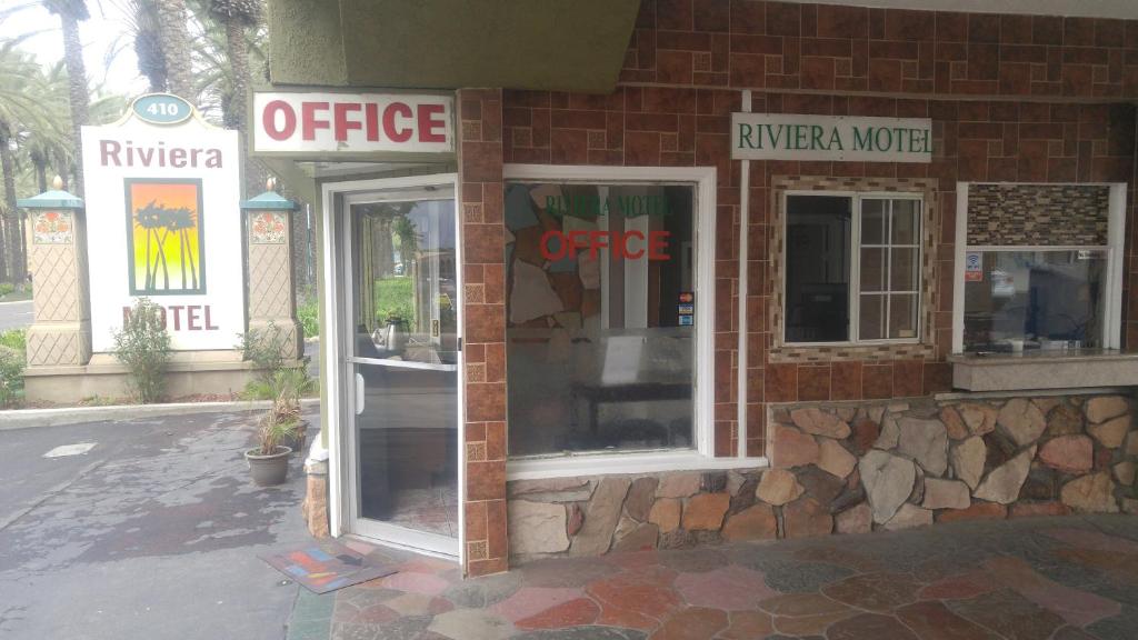 Riviera Motel - main image