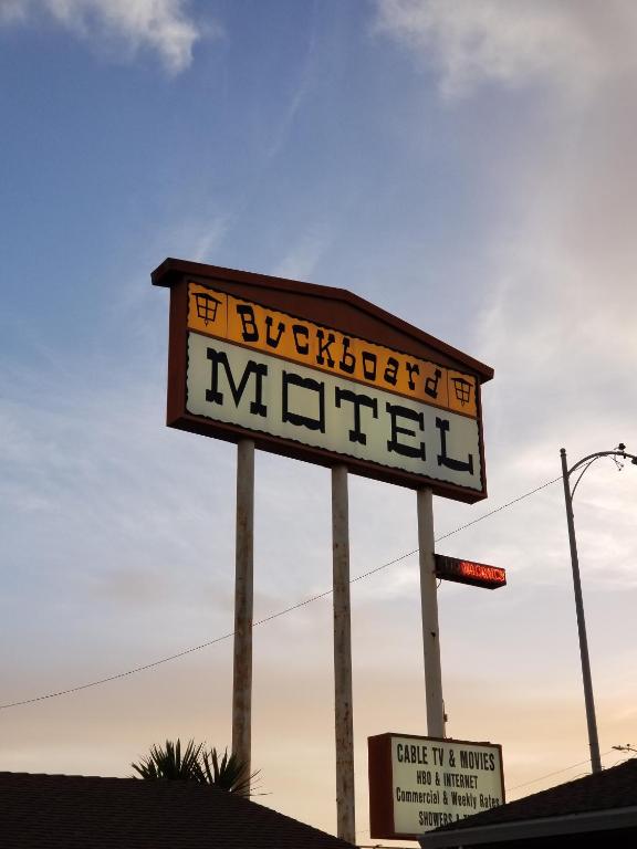 Buckboard Motel - main image