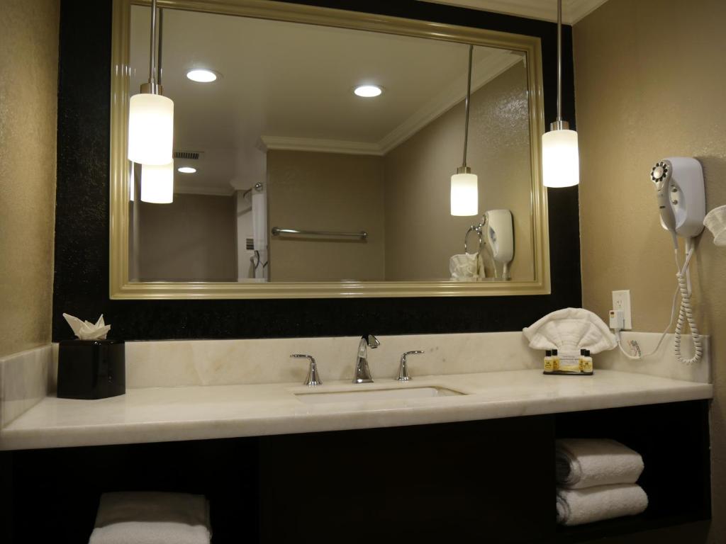 Inn at Highway 1 - image 3
