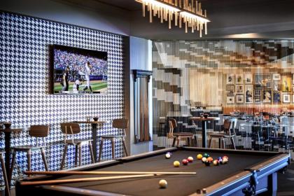 Renaissance Los Angeles Airport Hotel - image 4