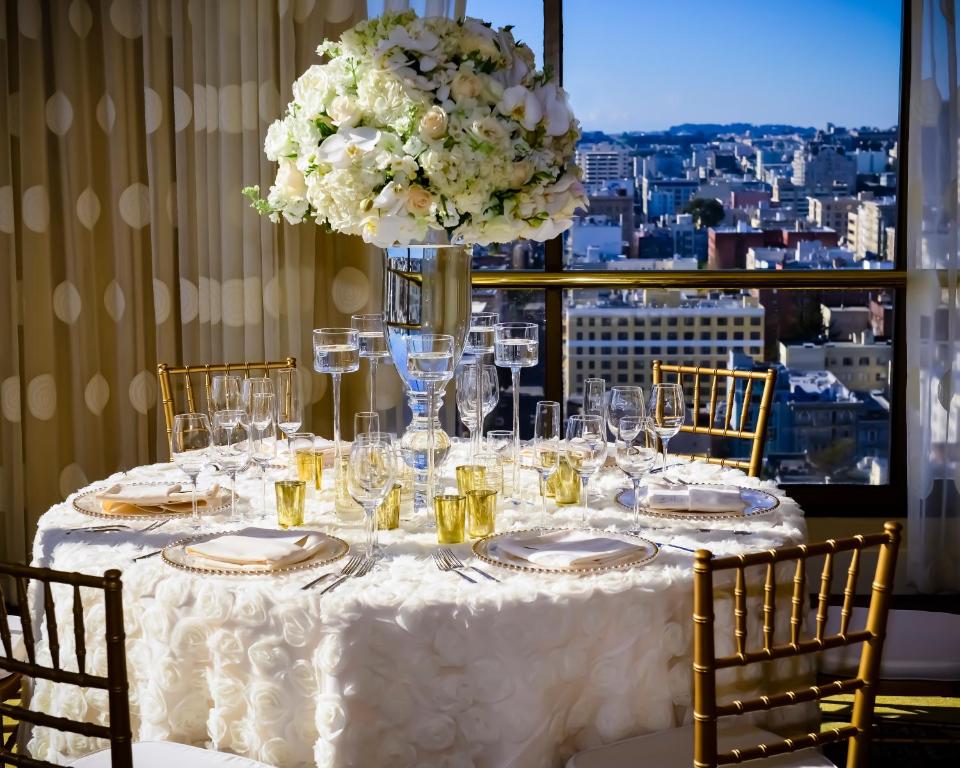 San Francisco Marriott Union Square - image 2