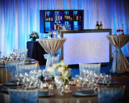 Monterey Marriott - image 5
