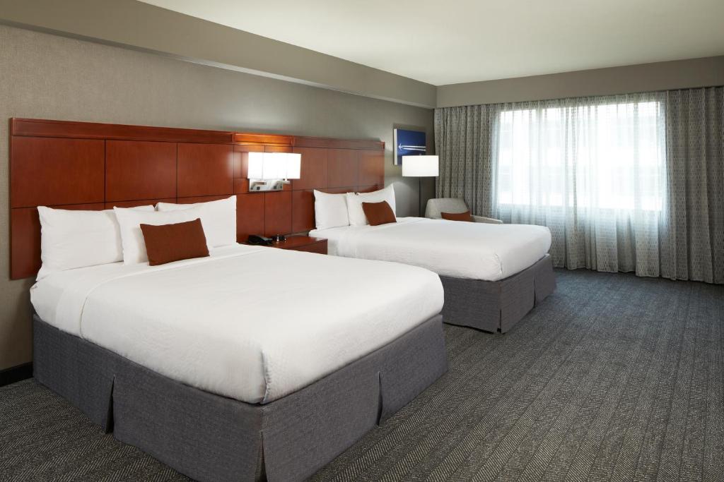 Courtyard by Marriott Los Angeles LAX / Century Boulevard - image 4