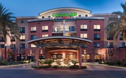 Courtyard By Marriott Burbank