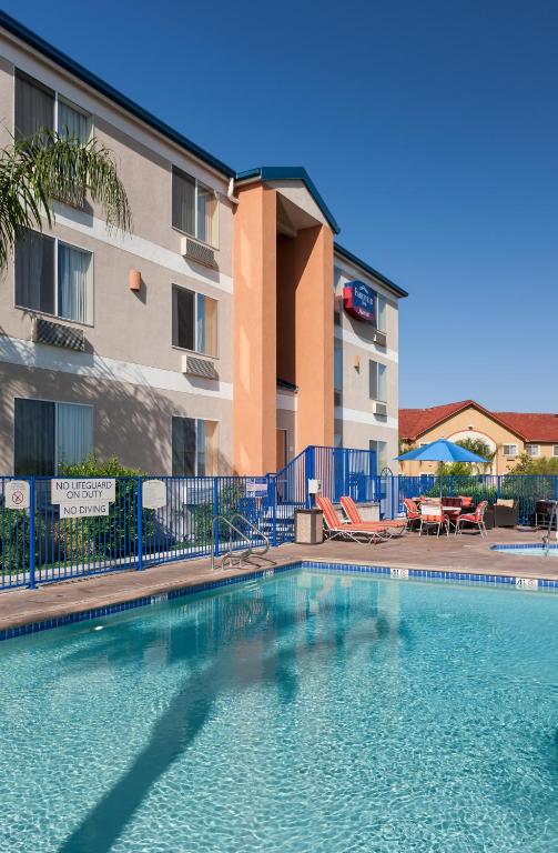 Fairfield Inn by Marriott Santa Clarita Valencia - main image