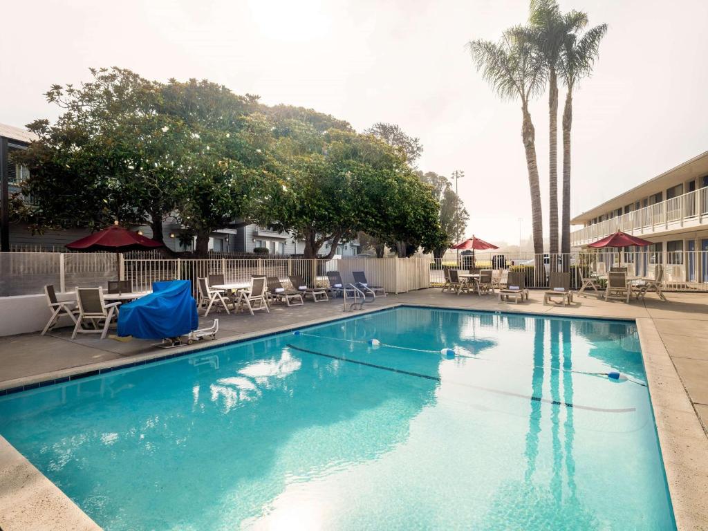 Motel 6-Morro Bay CA - main image