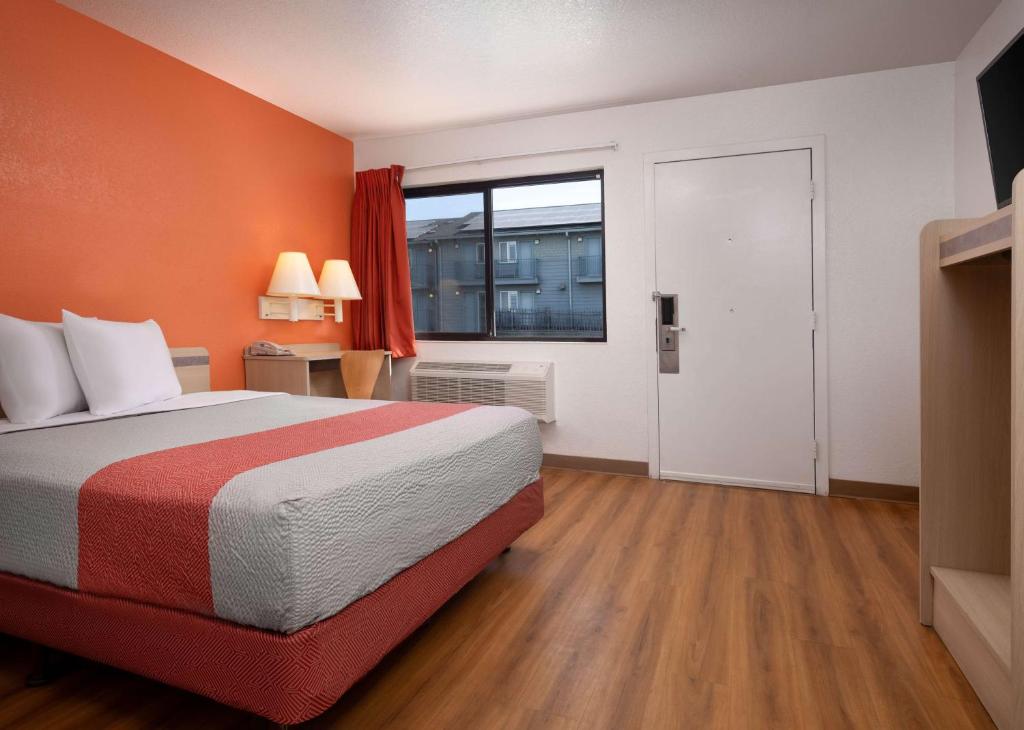 Motel 6-Morro Bay CA - image 4