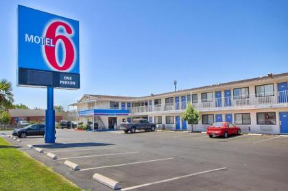 motel 6 Fresno CA   Blackstone North California