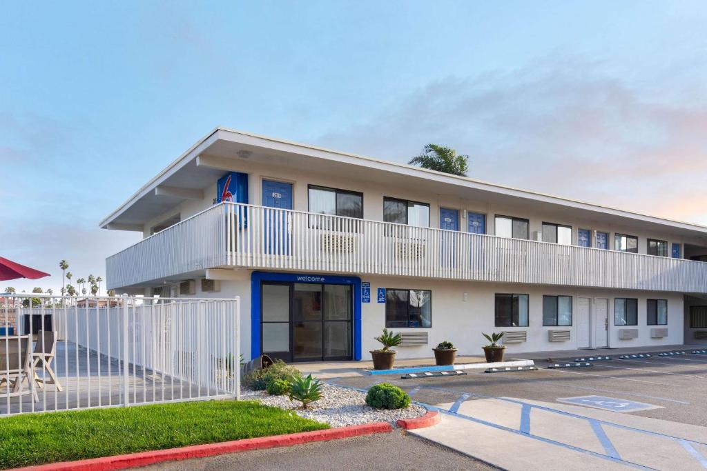 Motel 6-Ventura CA - Beach - image 3