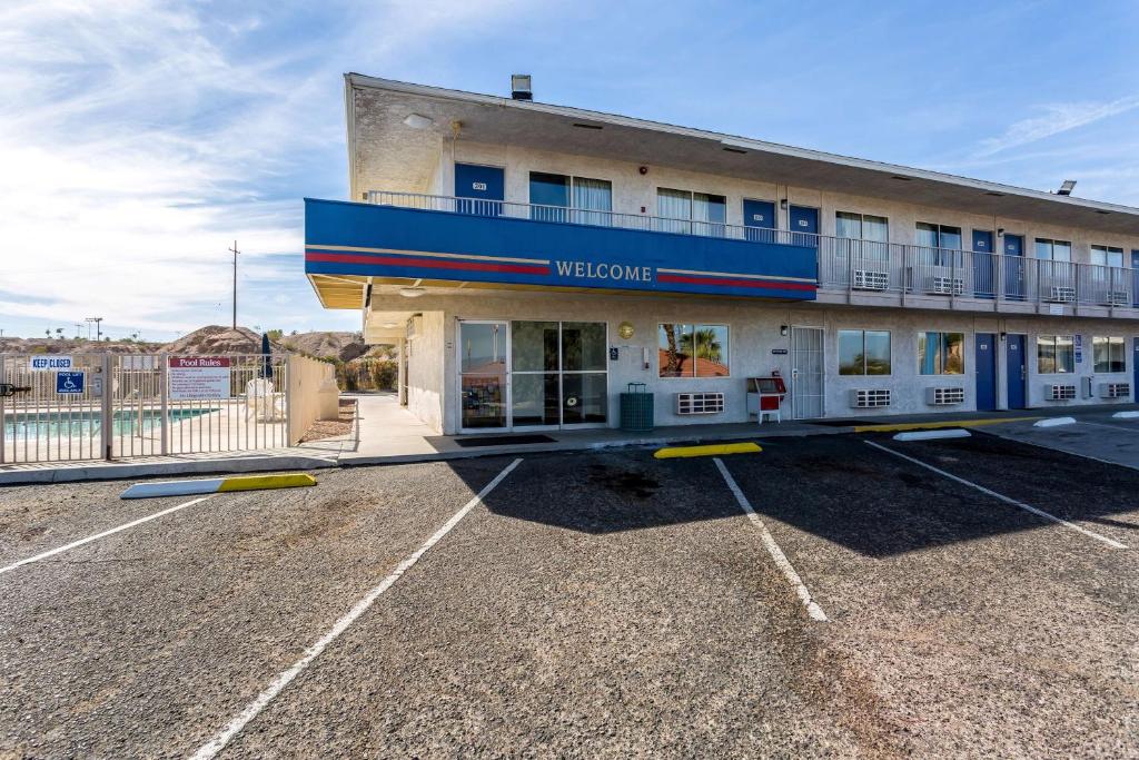 Motel 6-Needles CA - main image