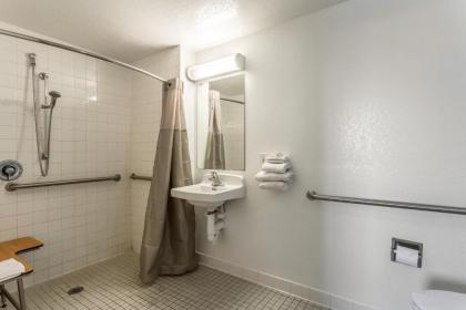 Motel 6-Needles CA - image 4