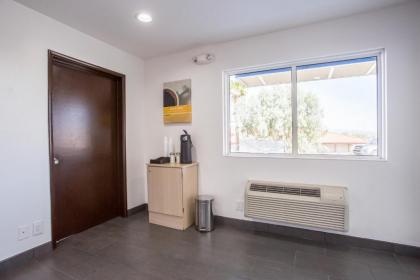 Motel 6-Needles CA - image 5