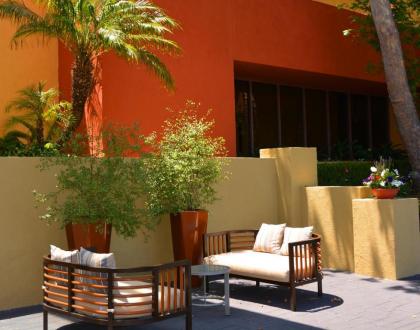 Sheraton Agoura Hills Hotel - image 2