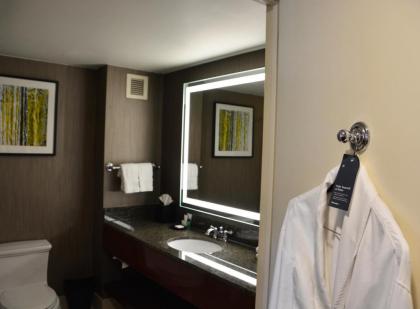 Sheraton Agoura Hills Hotel - image 5