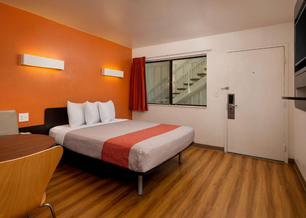 Motel 6-Pismo Beach CA - image 5