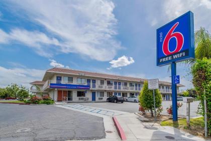 Motel 6-Bakersfield CA - Airport - image 4