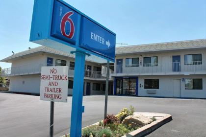 Motel 6-Atascadero CA - image 2