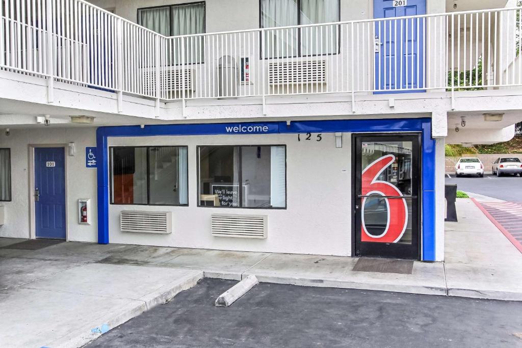 Motel 6-Watsonville CA - Monterey Area - image 4