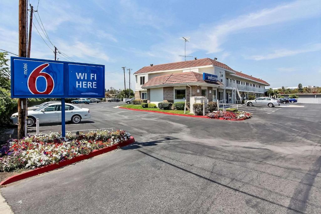Motel 6-San Jose CA - Airport - main image