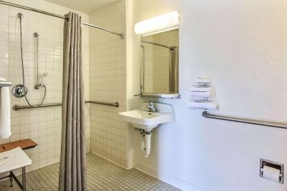 Motel 6-San Jose CA - Airport - image 2