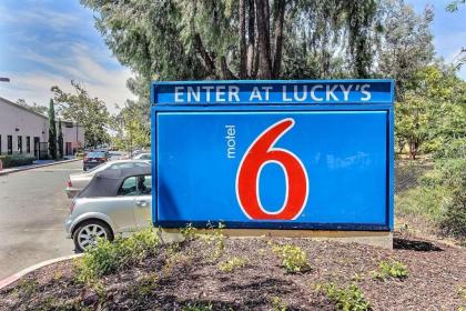 Motel 6-Fremont CA - North - image 2