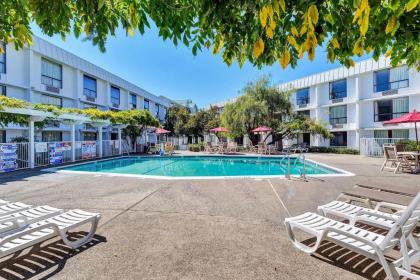 motel 6 Belmont CA   San Francisco   Redwood City California