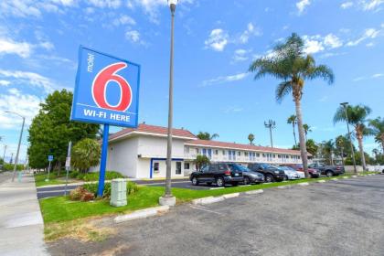 motel 6 Costa mesa CA